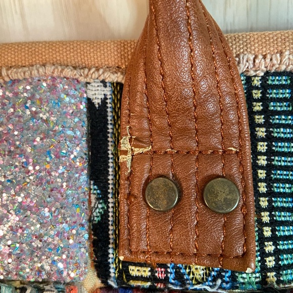 ANTIK KRAFT SWEET MEMORIES TOTE Multicolor Anthropologie Vegan Shoulder Bag - Picture 4 of 13